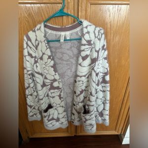 Anthropologie Meadow Rue Floral Eyelash purple white Cardigan Sweater Womens XS